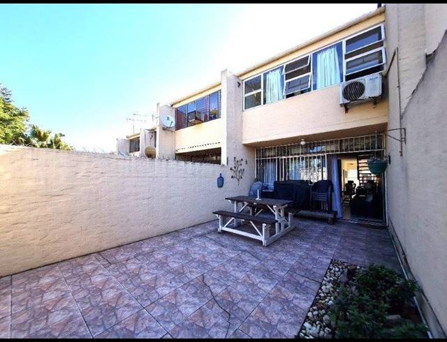 2 BEDROOM TOWNHOUSE SOLD IN HATTON ESTATE
